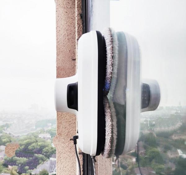 一鍵智慧擦窗，淨享簡單生活，玻妞188擦窗機器人