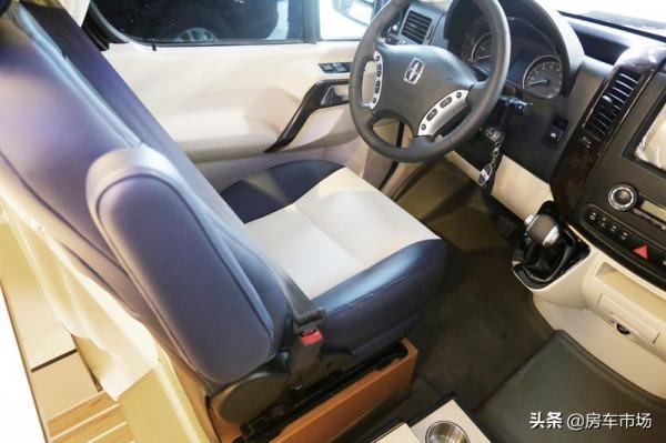 2&period;8T動力猛 6at操控精 每公里6毛夠省！最新2022款歐睿房車升級下線