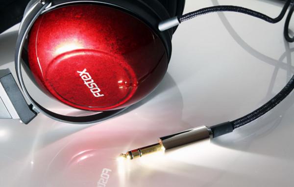 萬元入耳耳機不如一千元的頭戴耳機？不如對比試試