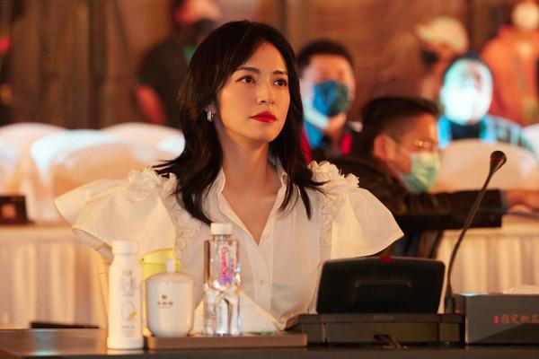 姚晨任金雞電影創投大會主評審 亮相路演活動併發言