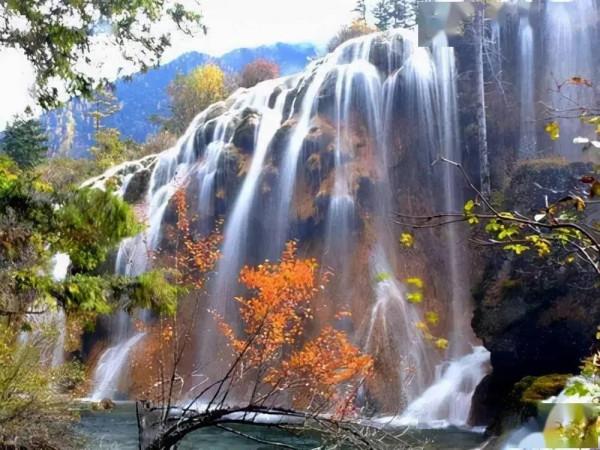 西江月•九寨溝