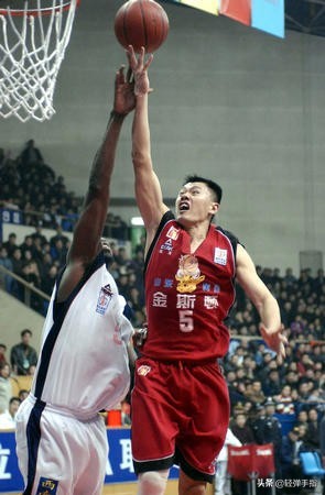 CBA｜劉鐵：場上的“拼命三郎”，輾轉多支球隊，與鞏曉彬成路人