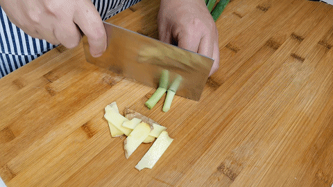 自從學會這道菜,老婆三天兩頭點名吃,香辣過癮,好吃下飯 自從學會這道菜,老婆三天兩頭點名吃,香辣過癮,好吃下飯