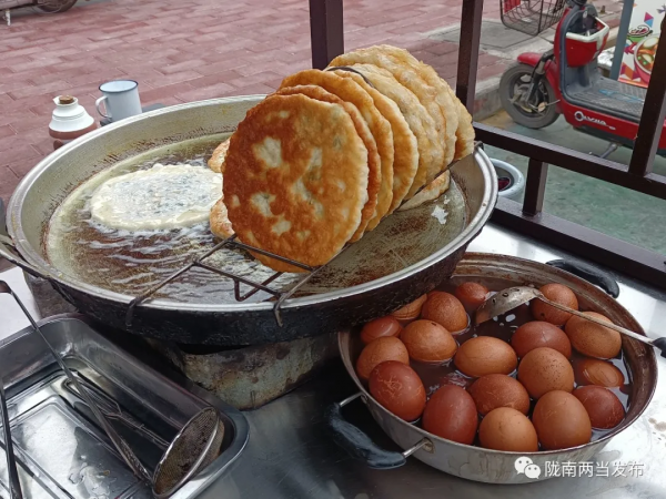 請接收兩當冬日裡熱騰騰的早餐