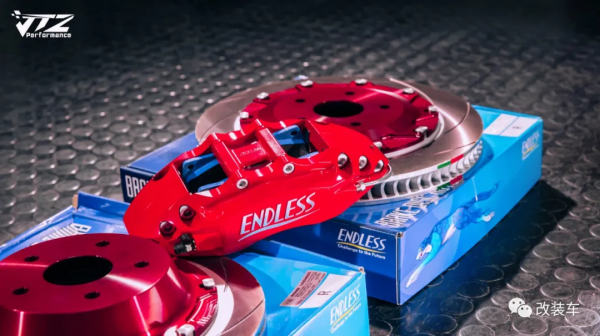 未成年高中生打造素雅埃爾法,全身名牌改件加起來超過16萬 未成年高中生打造素雅埃爾法,全身名牌改件加起來超過16萬