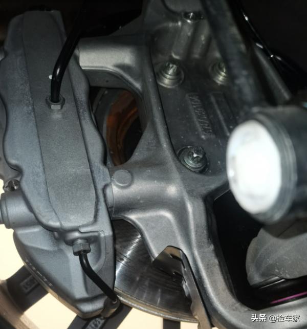 庫存了2年的瑪莎拉蒂吉博力賣74萬，買家：算上加裝節約了10萬