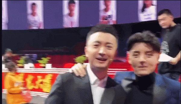 4位“不耐老”的男星,各有各的心酸,有人瘦不了,有人20就禿了 4位“不耐老”的男星,各有各的心酸,有人瘦不了,有人20就禿了