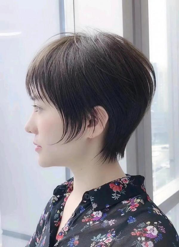 理髮店最常剪的短髮造型，冬天也適合