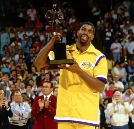 回顧NBA最難打破的個人記錄，現役庫裡入選