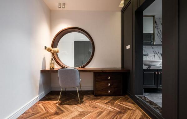 住複式，怎能少了挑空6米的客廳，效果那叫一個大氣，高生活質量