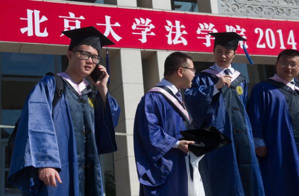 北大碩士畢業賣米粉？被董明珠罵浪費資源的張天一，如今咋樣了？