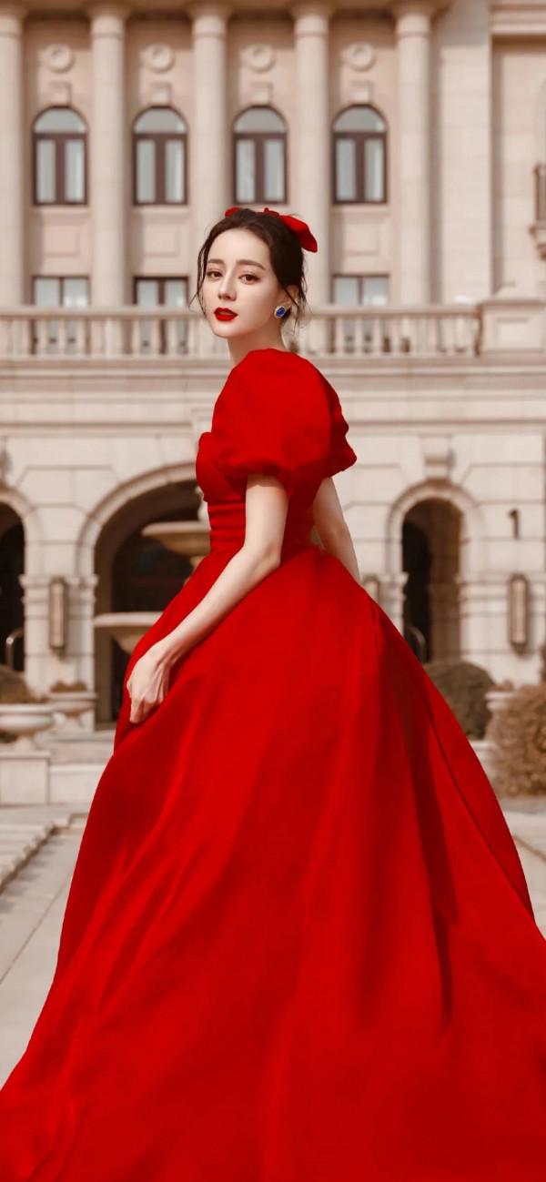 迪麗熱巴 | 愛我所愛，千夫所指亦不改