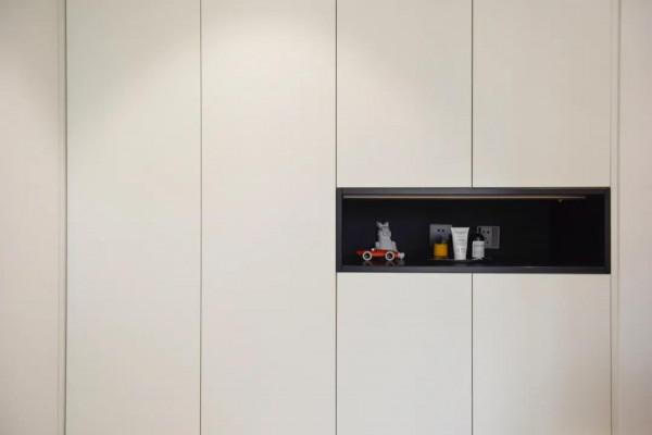 這位男主真有品味，80㎡的房子裝出了豪宅感，一進門就把我迷住了