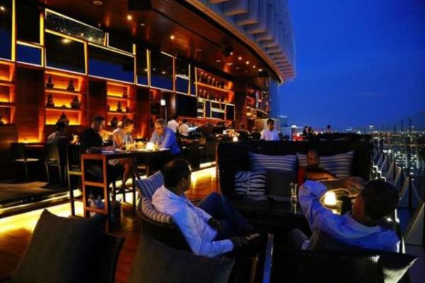 在泰國花100塊僱私人導遊，以為撿到寶？誰知貓膩在晚上