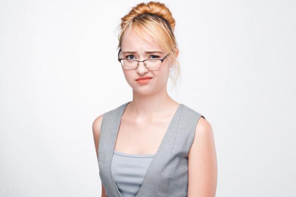 小保姆被僱主兒子看上，僱主：痴人說夢，小保姆：是他先追求的我