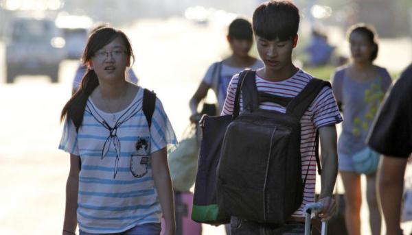 復旦開除3名違法學生，同學因不滿處分“鬧事”，高校處理過分嗎