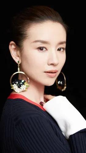 董潔圖集：一代“清純玉女”就此跌落神壇