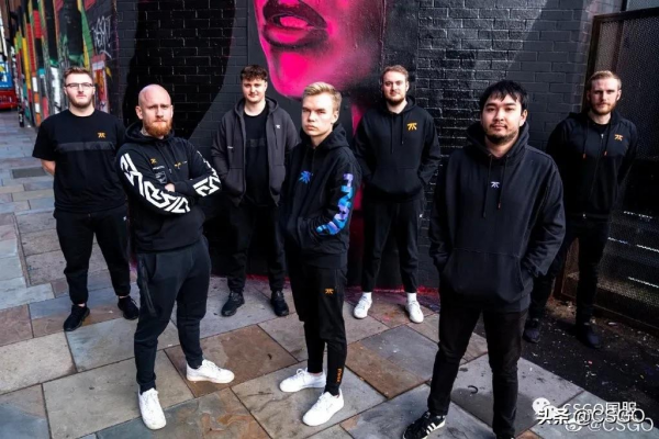 「V4未來電競節」紅星再添一冠