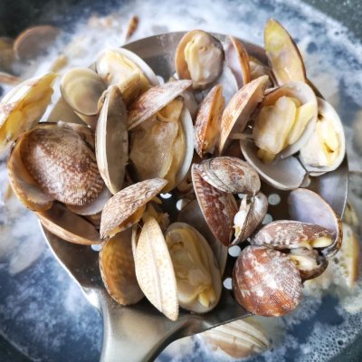 白粥喝膩了,試試這道鮮香濃稠又營養海鮮粥,簡單幾步就能搞定 白粥喝膩了,試試這道鮮香濃稠又營養海鮮粥,簡單幾步就能搞定