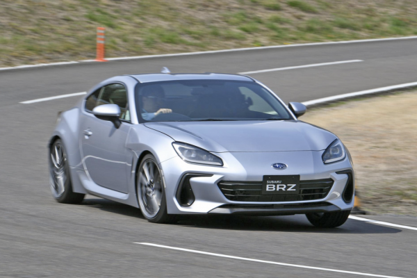 月花費差406元，全新寶馬2系Coupe和全新斯巴魯BRZ養車誰更便宜？