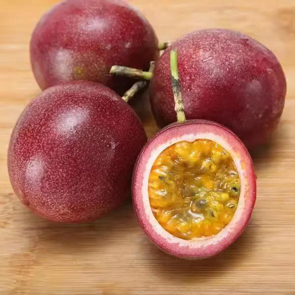 雲南的各種奇葩水果，吃法獨特，我還能叫出17種，都認識算你厲害