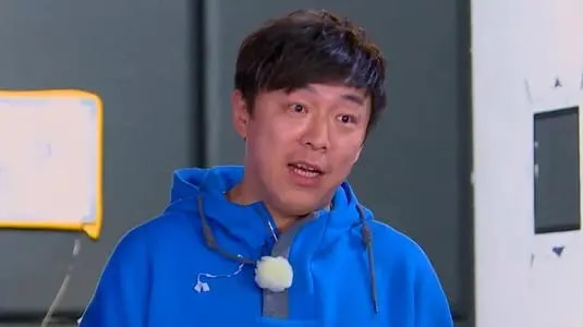 5位沒“偶像包袱”的明星,鄧超竟去路邊貼膜,雷佳音是各種自黑 5位沒“偶像包袱”的明星,鄧超竟去路邊貼膜,雷佳音是各種自黑