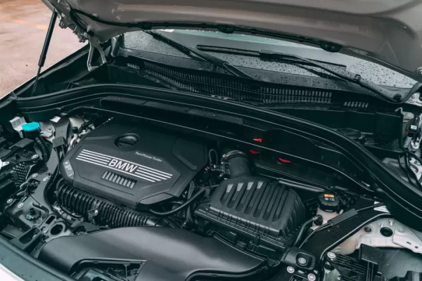 試駕寶馬X2曜夜版：姐妹們的神器直男不懂