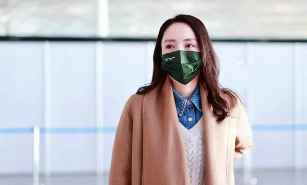 董璇楊冪私服來了，一種成熟女人獨有的韻味，一種是少女時尚感