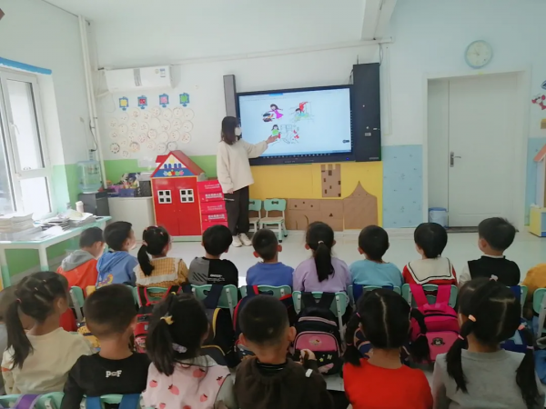「船營區教育第二幼兒園」開展“安全第一 生命至上”主題系列活動 「船營區教育第二幼兒園」開展“安全第一 生命至上”主題系列活動