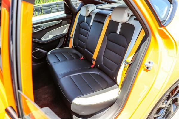 綜合一、二代優點 場地試駕第三代MG6 PRO