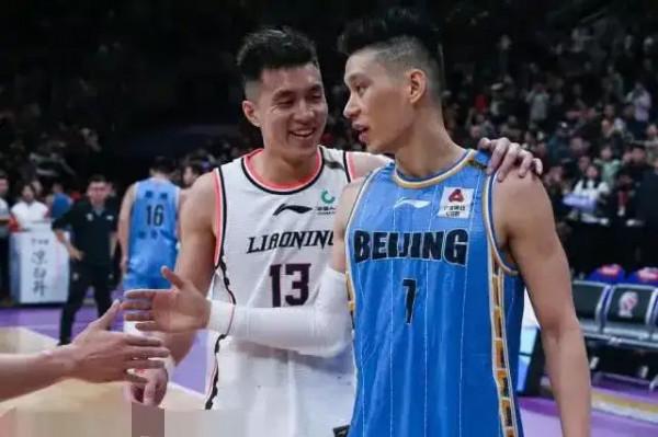 350萬美元值不值?“京遼大戰”將是檢驗林書豪實力的最佳戰役 350萬美元值不值?“京遼大戰”將是檢驗林書豪實力的最佳戰役