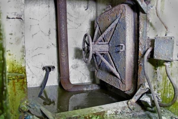 蘇聯遠東地區廢棄的杜加雷達