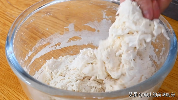 家常蔥油花捲，不用提前發酵，現做現吃，鬆軟又嚼勁，蔥香濃郁