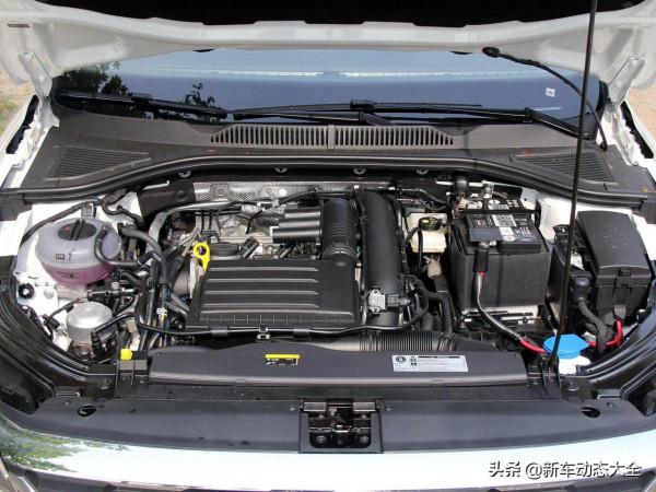 熱門合資高銷量家轎,油耗較低配置不錯空間大,實拍大眾朗逸 熱門合資高銷量家轎,油耗較低配置不錯空間大,實拍大眾朗逸