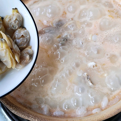 白粥喝膩了,試試這道鮮香濃稠又營養海鮮粥,簡單幾步就能搞定 白粥喝膩了,試試這道鮮香濃稠又營養海鮮粥,簡單幾步就能搞定