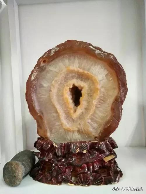 越來越多人熱愛奇石是有原因的，因奇石價值不非，能帶來好的運氣
