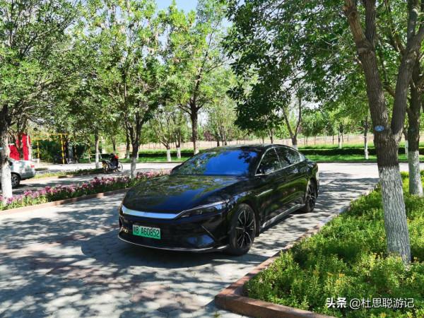 漢EV自駕新疆,探訪亞洲最大葡萄酒地下酒窖,逛完景區還送葡萄酒 漢EV自駕新疆,探訪亞洲最大葡萄酒地下酒窖,逛完景區還送葡萄酒