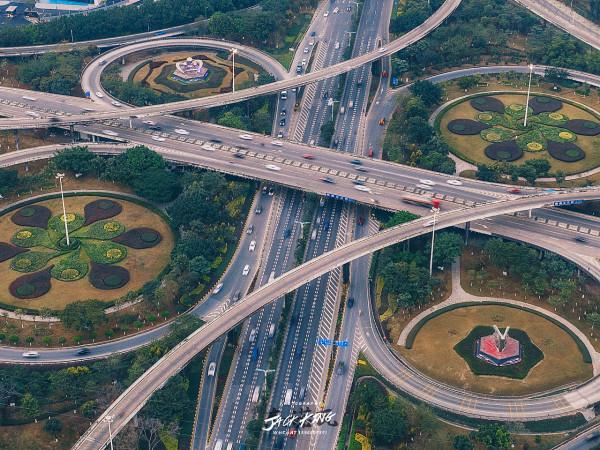 重慶立交橋究竟有多複雜？導航已經崩潰，專治不服的老司機