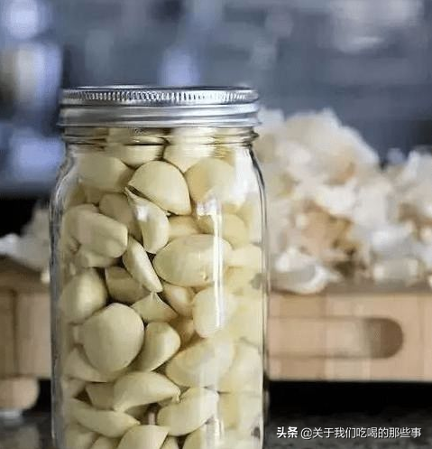 為何大蒜放在超市不發芽,買回家沒幾天就發芽?原來門道多著呢 為何大蒜放在超市不發芽,買回家沒幾天就發芽?原來門道多著呢