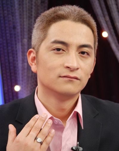 阿穆隆入獄，甦醒被雪藏，王錚亮當老師，07年快男艱難的音樂之路