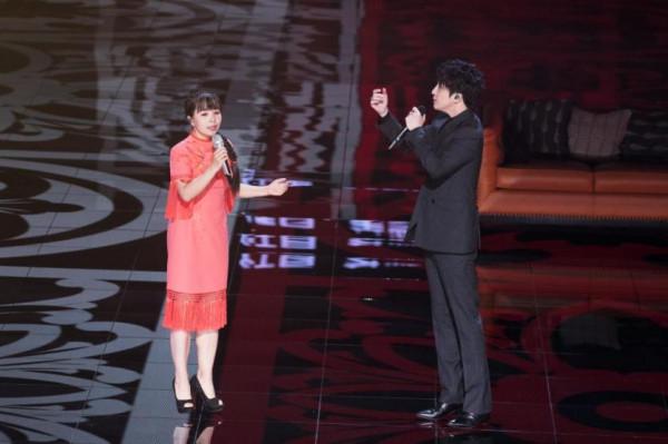 王二妮：23歲成名，放棄百萬年薪下嫁農村，婆婆的態度讓她不後悔