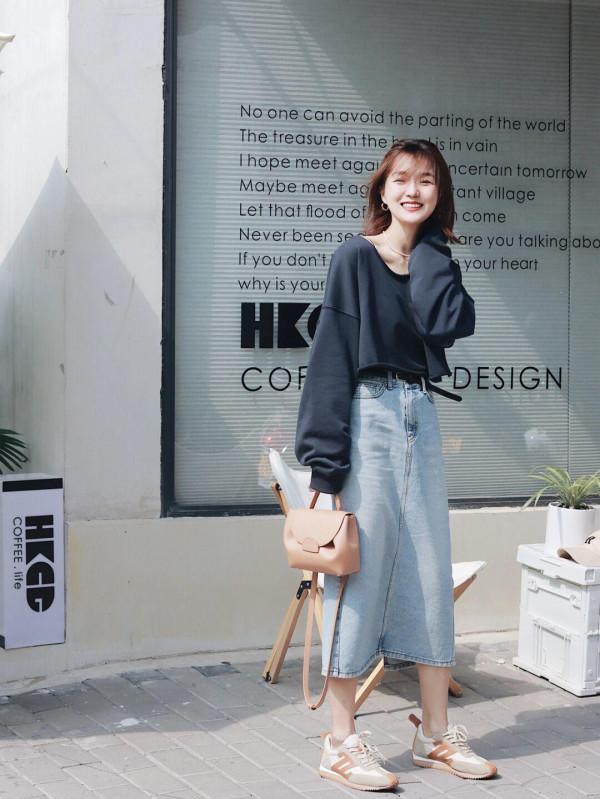 早秋穿搭值得,針織衫搭配半身裙或牛仔褲,輕鬆穿出名媛氣質 早秋穿搭值得,針織衫搭配半身裙或牛仔褲,輕鬆穿出名媛氣質