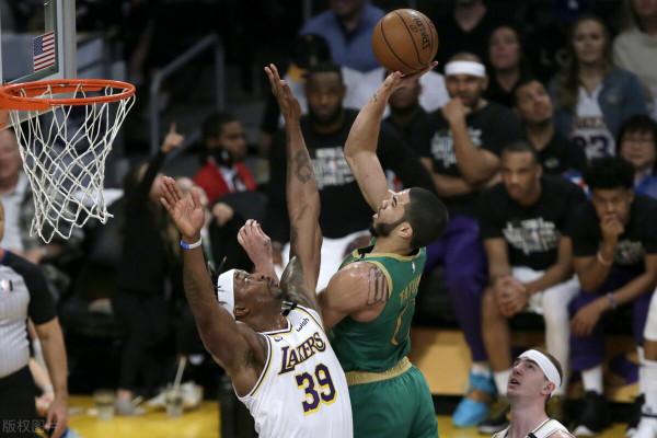 現役打關鍵球能力分為3個段位 保羅A級 倫納德S級 SS級就三個人