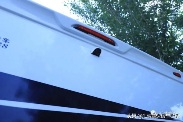 新款家用級大客廳房車來了!6座3床佈局溫馨,出去玩還能睡多人!​ 新款家用級大客廳房車來了!6座3床佈局溫馨,出去玩還能睡多人!​