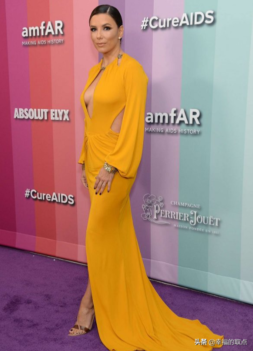 帕克前妻產後亮相頒獎典禮,穿黃色長裙的伊娃,顯嫩更有氣質 帕克前妻產後亮相頒獎典禮,穿黃色長裙的伊娃,顯嫩更有氣質