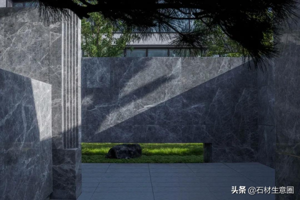 灰色石材營造的住宅美感