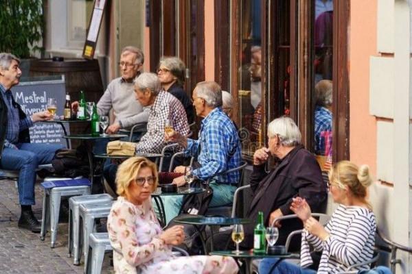瑞士人均壽命超80歲,一日三餐常吃這5類食材,藏在飲食裡的秘密 瑞士人均壽命超80歲,一日三餐常吃這5類食材,藏在飲食裡的秘密