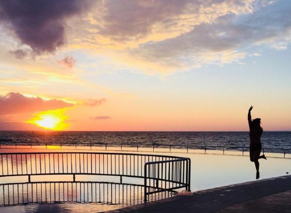 上海賣地，董秘“玩”減持！華僑城怎麼了？