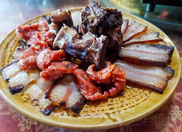 梵淨山下的雲舍村，曾經猴子愛喝的水，現在成了村民們的天然冰箱