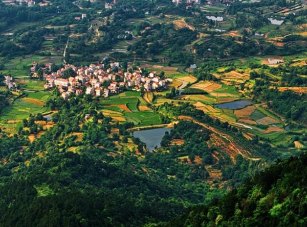 毛澤東面對30萬敵軍圍剿，卻下令我軍原地睡覺3天，有何計策？